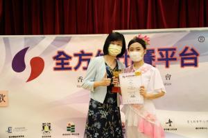 青年组中国舞组比赛